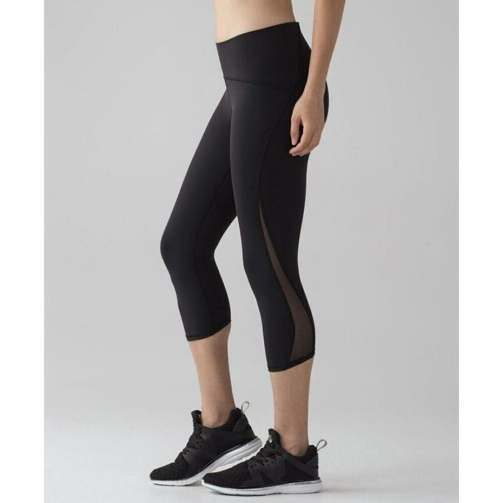 Lululemon Train Times Crop (17") Black Size 6 EUC